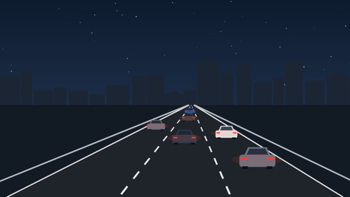 Autobahn bei Nacht mit Rücklichtern vor dunkler Stadtsilhouette und Sternenhimmel